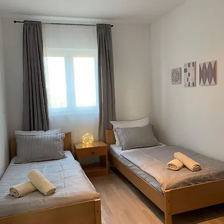 Mateo Apartman Rogovici