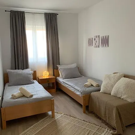 Mateo Apartment